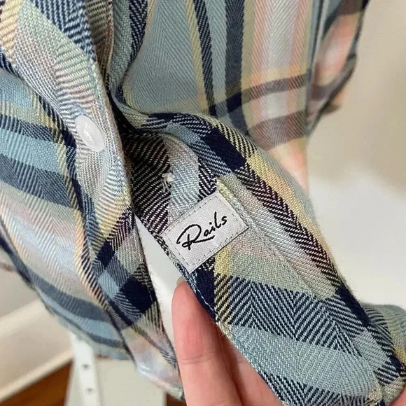 Rails Hunter Plaid Flannel Teal Peach Navy size Small - Picture 6 of 10